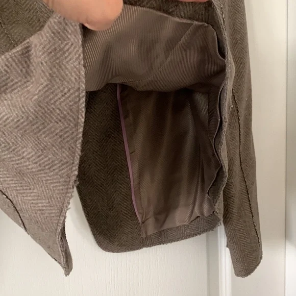 NWT BANANA REPUBLIC Wool Blend Herringbone Ruffles Asymmetrical Jacket Size 8P
